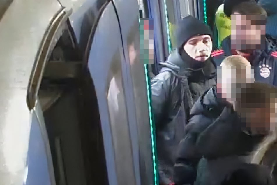 München: Leverkusen-Fan nach DFB-Pokal-Spiel in München ausgeraubt: Wer kennt diesen Mann?